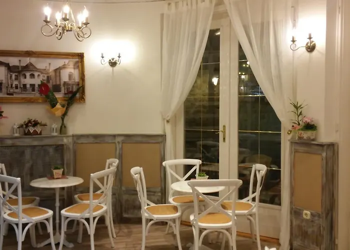 Astoria Panzio לינה וארוחת בוקר Hévíz