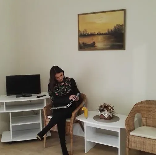 לינה וארוחת בוקר Astoria Panzio Hévíz