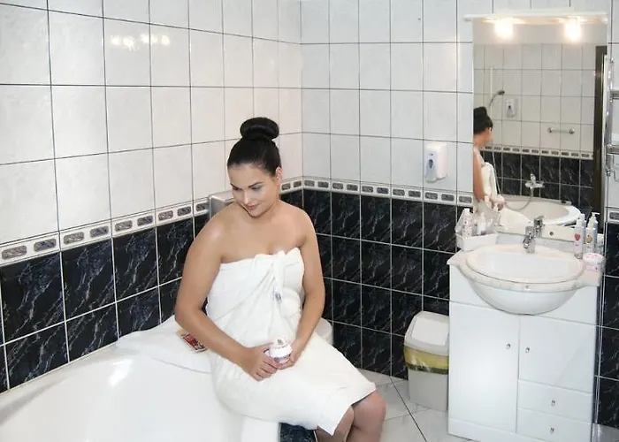 Astoria Panzio לינה וארוחת בוקר 2*